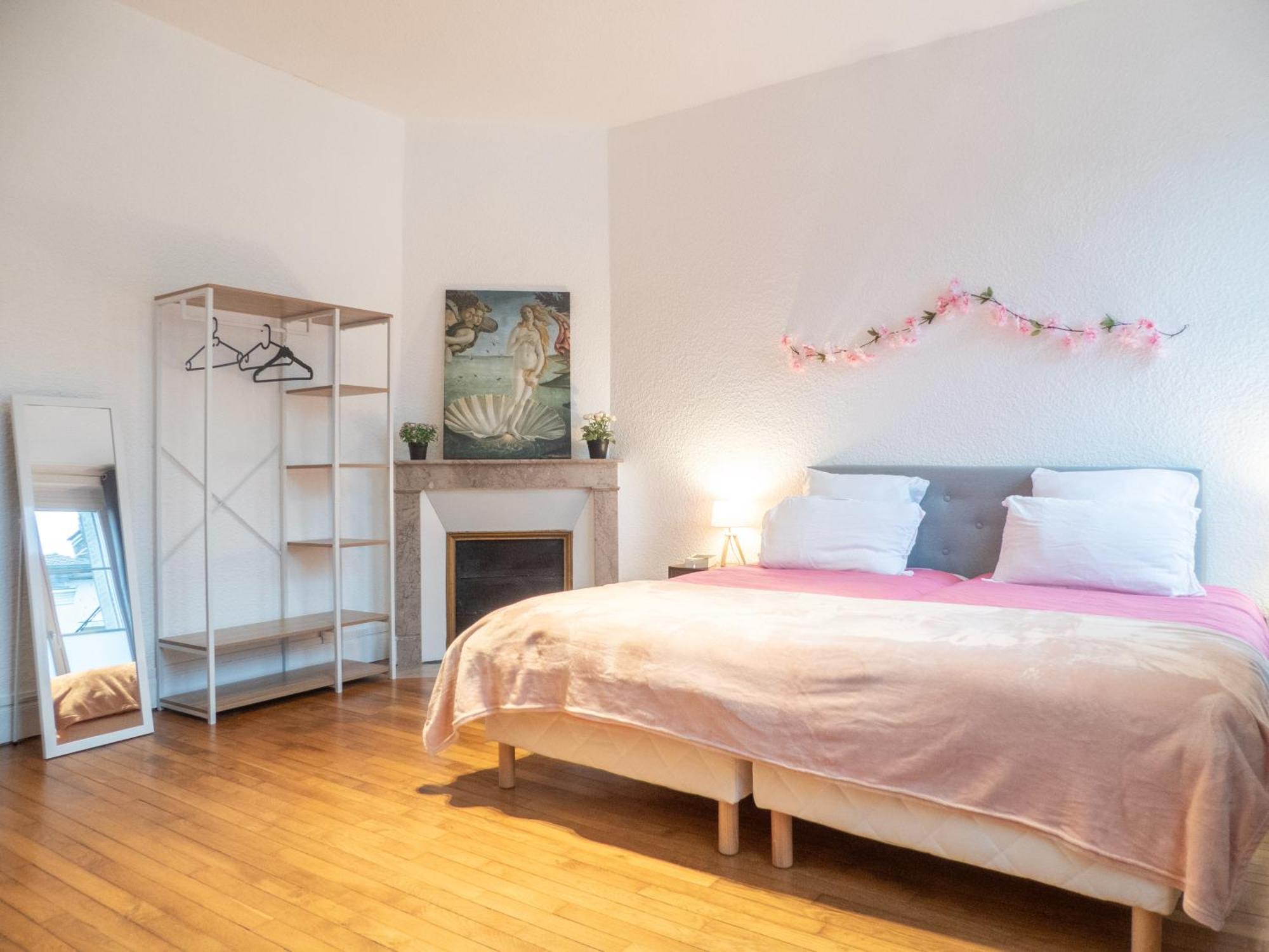 L'Amour De La Paix - Centre-Ville - Jardin - Proche Gare - Tv65"Primevideo - Ambiance Tres Chaleureuse - Parking Gratuit Sous-Video Surveillance Proche - Gere Par Presta-Zen'Services Verdun-sur-Meuse Exteriör bild
