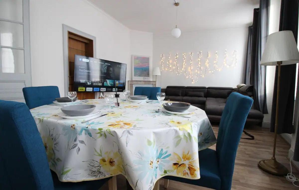 L'Amour De La Paix - Centre-Ville - Jardin - Proche Gare - Tv65"Primevideo - Ambiance Tres Chaleureuse - Parking Gratuit Sous-Video Surveillance Proche - Gere Par Presta-Zen'Services Verdun-sur-Meuse Rum bild