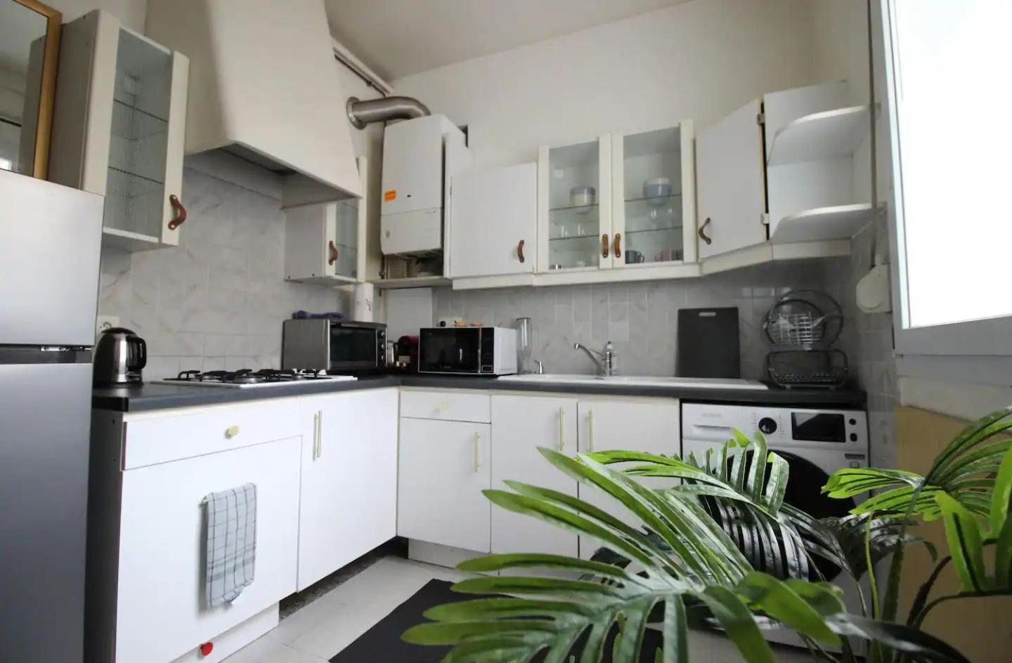 L'Amour De La Paix - Centre-Ville - Jardin - Proche Gare - Tv65"Primevideo - Ambiance Tres Chaleureuse - Parking Gratuit Sous-Video Surveillance Proche - Gere Par Presta-Zen'Services Verdun-sur-Meuse Rum bild