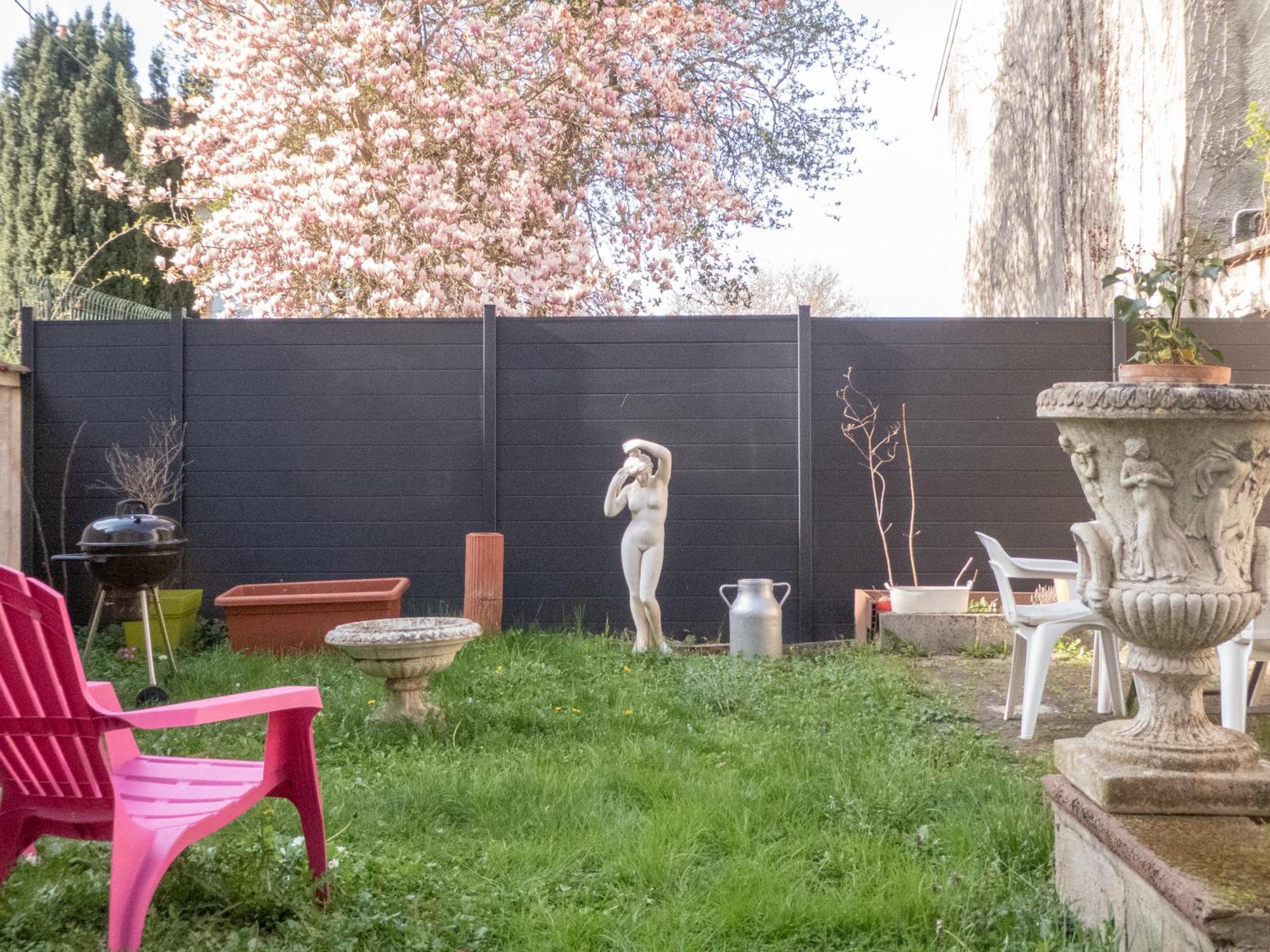 L'Amour De La Paix - Centre-Ville - Jardin - Proche Gare - Tv65"Primevideo - Ambiance Tres Chaleureuse - Parking Gratuit Sous-Video Surveillance Proche - Gere Par Presta-Zen'Services Verdun-sur-Meuse Exteriör bild